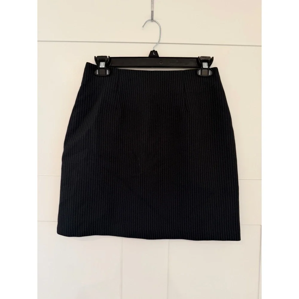 My Michelle Grey Pinstripe Mini Skirt Size 7/8 Dark Charcoal Office Workwear